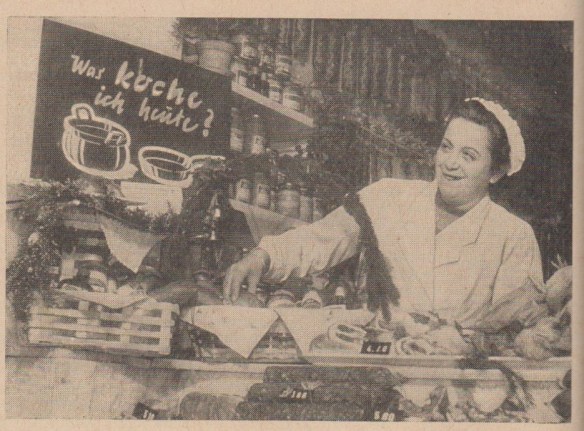 08_Der Handel_06_1956_Nr02_p26_DDR_Einzelhandel_Lebensmittelhandel_Verkäuferin_Kochtopfmethode