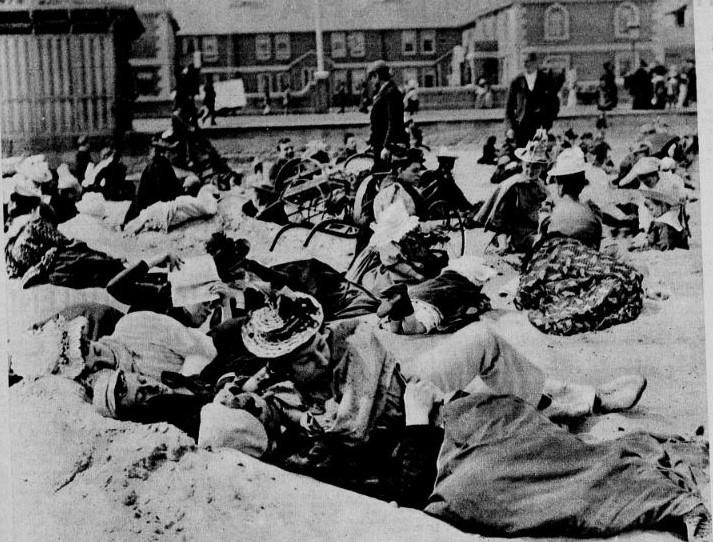 067_Der Welt-Spiegel_1932_06_05_p12_Sonnenbad_Strandbad_Wannsee_Bürgertum