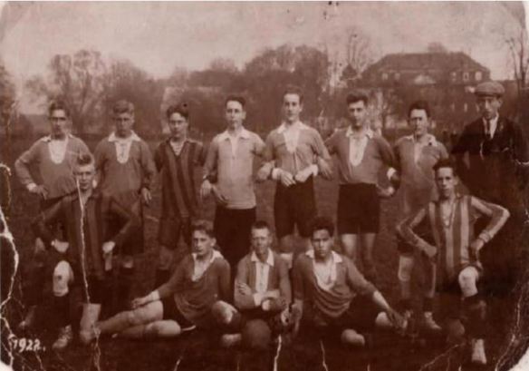 06_Ruth-Groene_FC-08-Boffzen_Fussballverein_Walter-Kleeberg