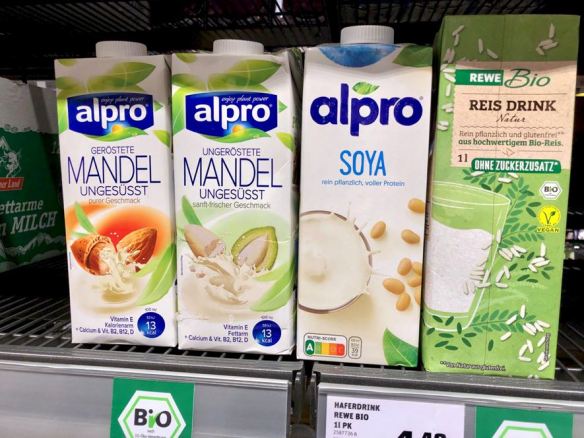 18_Wikipedia_Mandelmilch