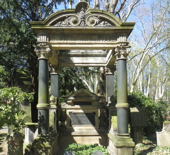 56_Uwe Spiekermann_Unternehmer_Johann-Hoff_Johanna-Hoff_Grabstaette_Berlin_Weissensee